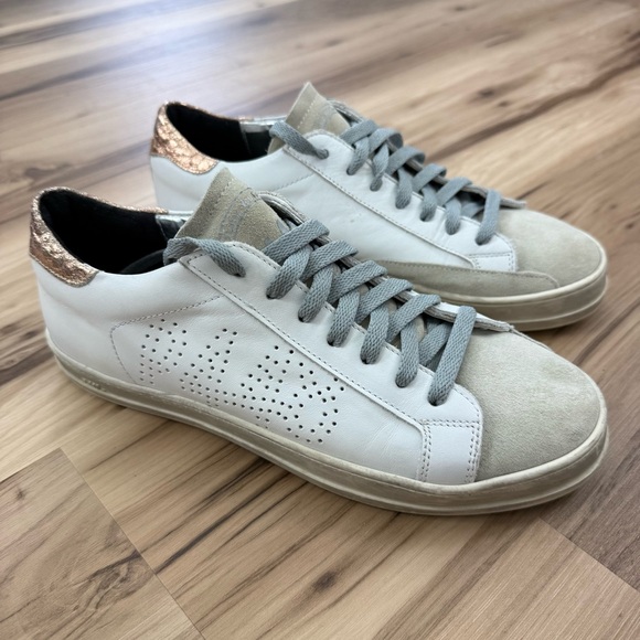 P448 White and Gold Leather Sneakers